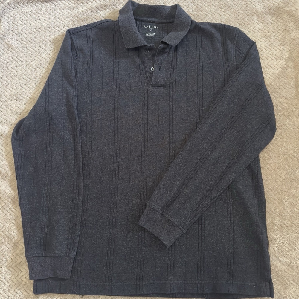 Van Heusen Sweater,‎ Men's Size Large, Gray, Long Sleeve, Collared, Pullover